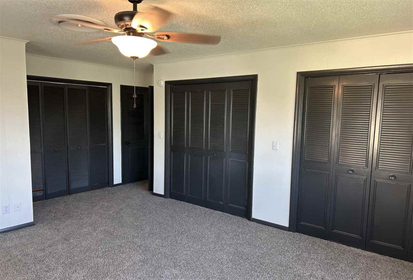 3 Bedrooms Bedrooms, 0 ,3 BathroomsBathrooms,Residential,Single Family,Hillcrest,1,132903