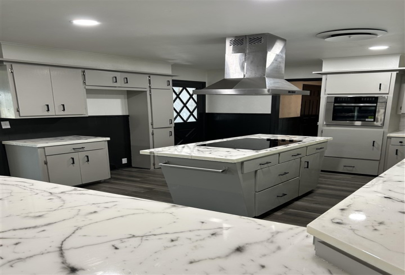 3 Bedrooms Bedrooms, 0 ,3 BathroomsBathrooms,Residential,Single Family,Hillcrest,1,132903