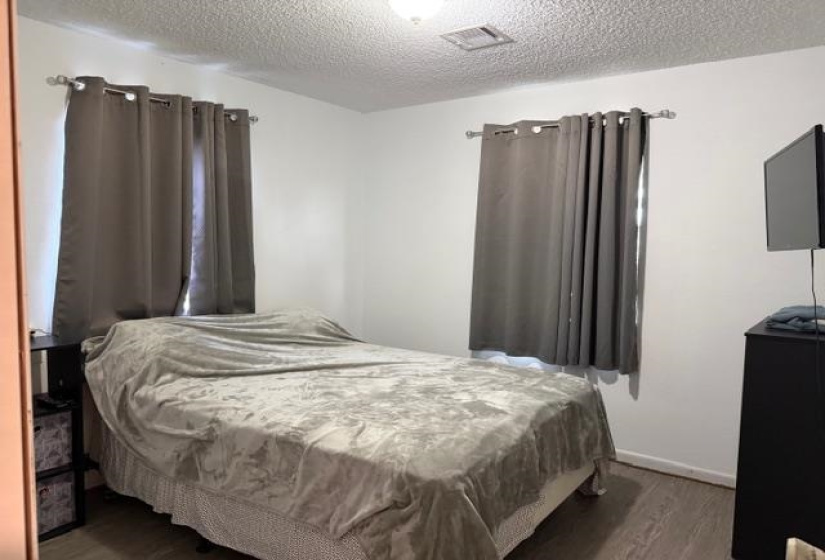 3 Bedrooms Bedrooms, 0 ,2 BathroomsBathrooms,Residential,Single Family,9th,1,132905