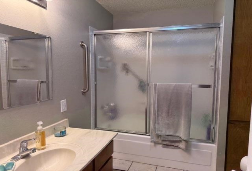 3 Bedrooms Bedrooms, 0 ,2 BathroomsBathrooms,Residential,Single Family,9th,1,132905