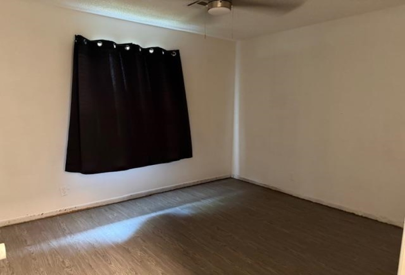 3 Bedrooms Bedrooms, 0 ,2 BathroomsBathrooms,Residential,Single Family,9th,1,132905