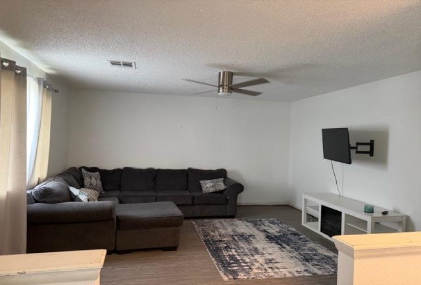 3 Bedrooms Bedrooms, 0 ,2 BathroomsBathrooms,Residential,Single Family,9th,1,132905