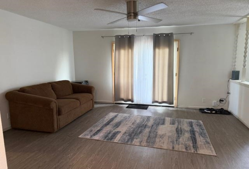 3 Bedrooms Bedrooms, 0 ,2 BathroomsBathrooms,Residential,Single Family,9th,1,132905