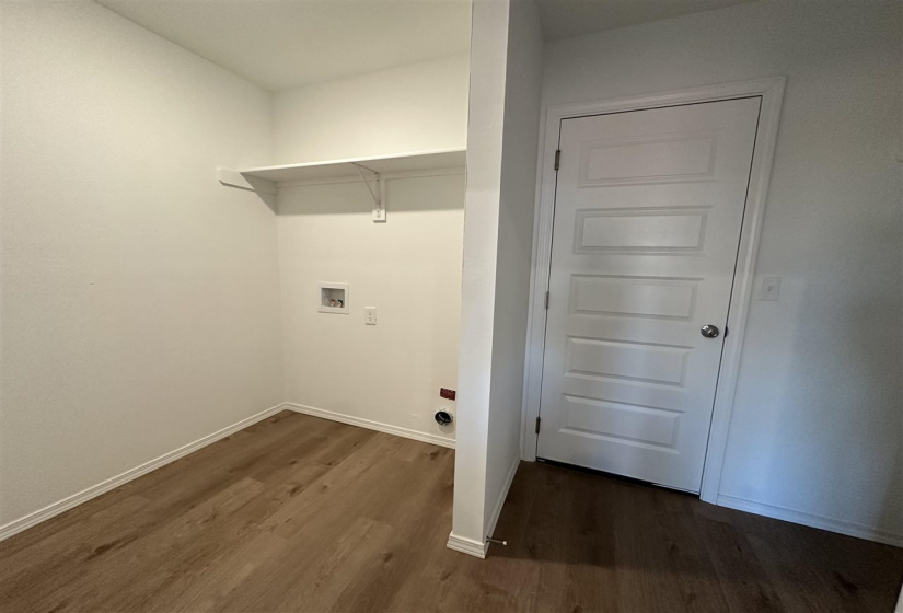 4 Bedrooms Bedrooms, 0 ,2 BathroomsBathrooms,Residential,Single Family,Blackberry,1,132914