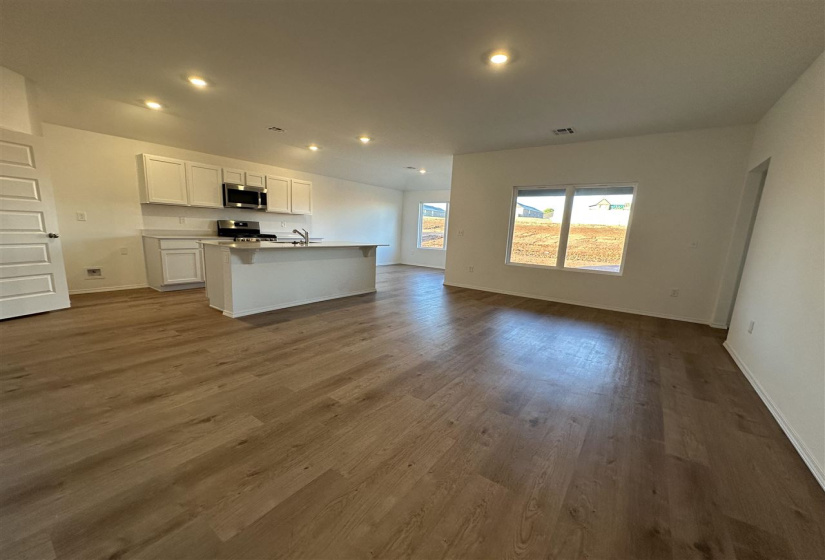 4 Bedrooms Bedrooms, 0 ,2 BathroomsBathrooms,Residential,Single Family,Blackberry,1,132914