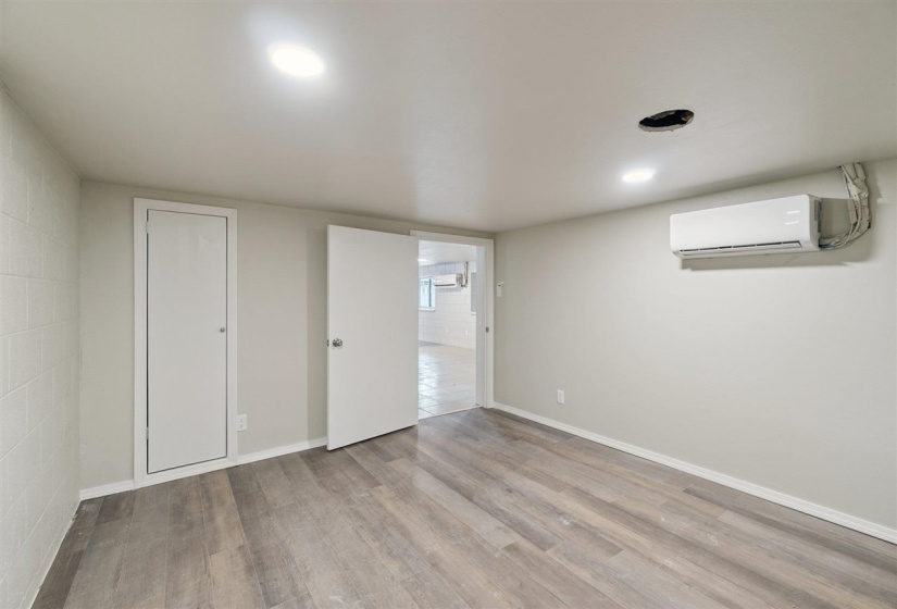 0 , 0 ,11 BathroomsBathrooms,Multi-family,Apartments,Cherry,1,132923