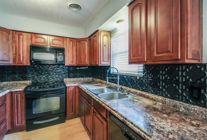 3 Bedrooms Bedrooms, 0 ,2 BathroomsBathrooms,Residential,Single Family,Dryden,2,132918