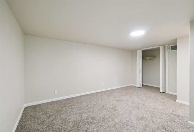 11 Bedrooms Bedrooms, 0 ,8 BathroomsBathrooms,Residential,Condominium/townhouse,Cherry,1,132922