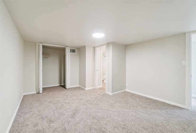 11 Bedrooms Bedrooms, 0 ,8 BathroomsBathrooms,Residential,Condominium/townhouse,Cherry,1,132922