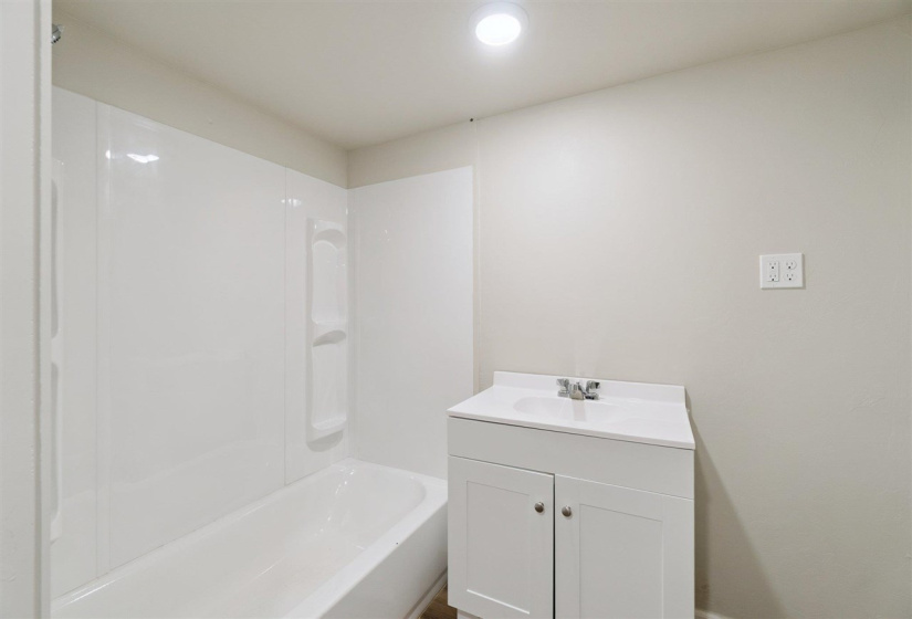 11 Bedrooms Bedrooms, 0 ,8 BathroomsBathrooms,Residential,Condominium/townhouse,Cherry,1,132922