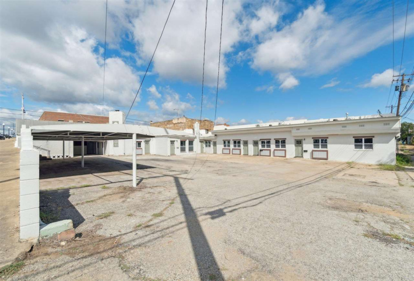 11 Bedrooms Bedrooms, 0 ,8 BathroomsBathrooms,Residential,Condominium/townhouse,Cherry,1,132922