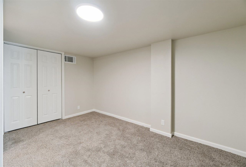 11 Bedrooms Bedrooms, 0 ,8 BathroomsBathrooms,Residential,Condominium/townhouse,Cherry,1,132922