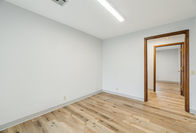0 , 0 ,0,Residential,Single Family,Main,1,132929