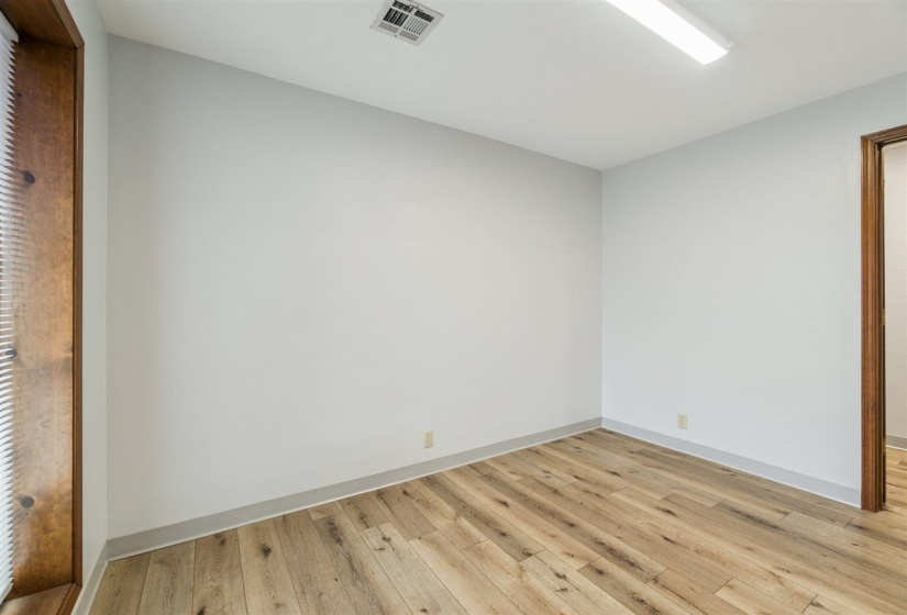 0 , 0 ,0,Residential,Single Family,Main,1,132929