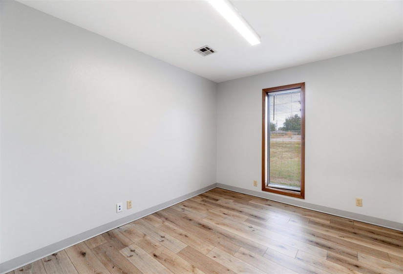 0 , 0 ,0,Residential,Single Family,Main,1,132929