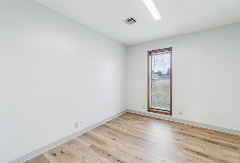 0 , 0 ,0,Residential,Single Family,Main,1,132929