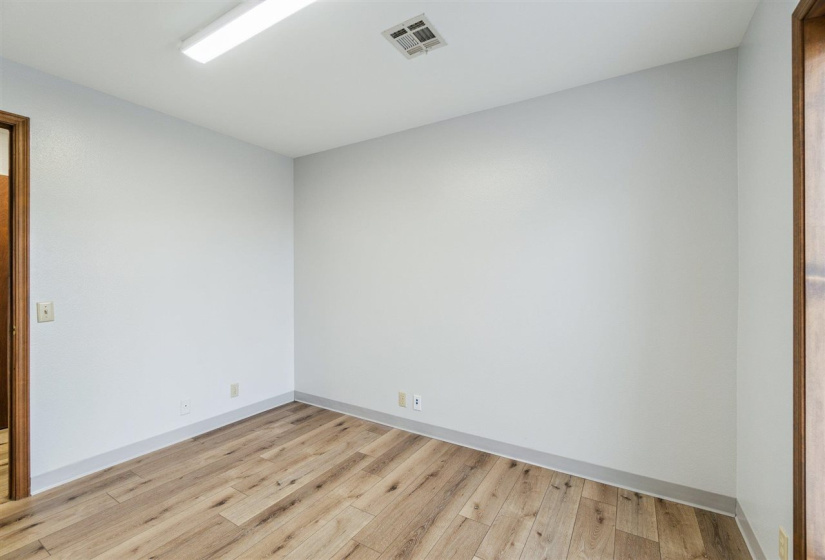 0 , 0 ,0,Residential,Single Family,Main,1,132929