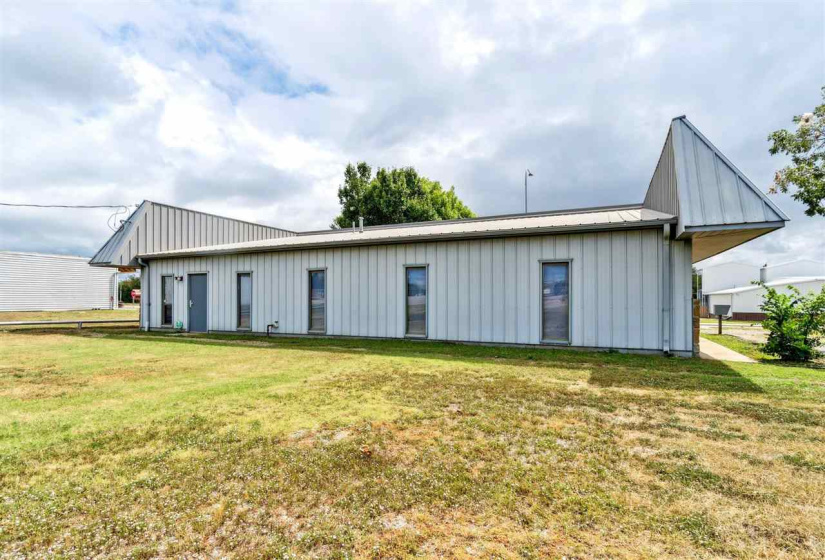 0 , 0 ,0,Residential,Single Family,Main,1,132929