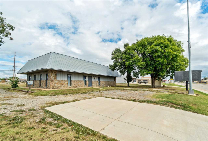 0 , 0 ,0,Residential,Single Family,Main,1,132929