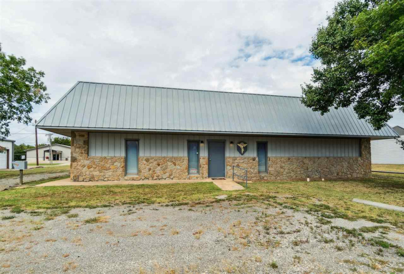 0 , 0 ,0,Residential,Single Family,Main,1,132929