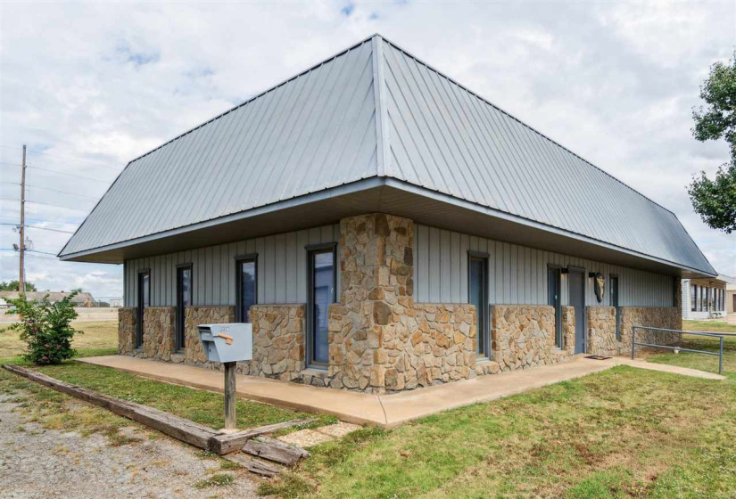 0 , 0 ,0,Residential,Single Family,Main,1,132929