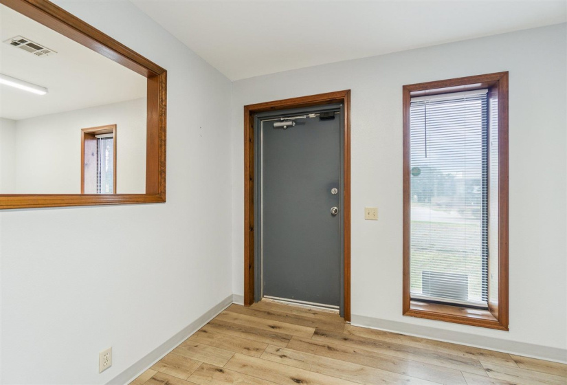 0 , 0 ,0,Residential,Single Family,Main,1,132929
