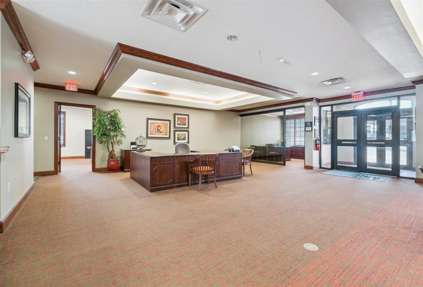 0 , 0 ,11 BathroomsBathrooms,Commercial/industrial,Commercial,Jardot,1,132930