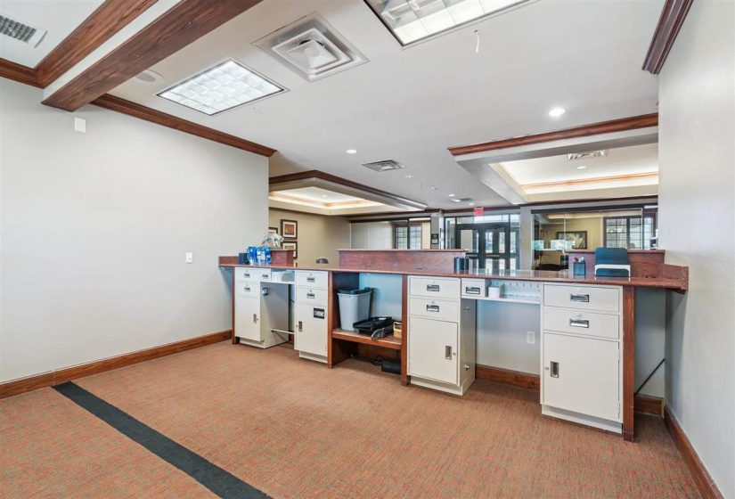 0 , 0 ,11 BathroomsBathrooms,Commercial/industrial,Commercial,Jardot,1,132930