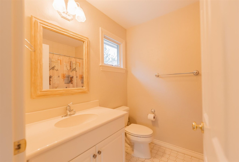 4 Bedrooms Bedrooms, 0 ,3 BathroomsBathrooms,Residential,Single Family,Perfect,2,132933
