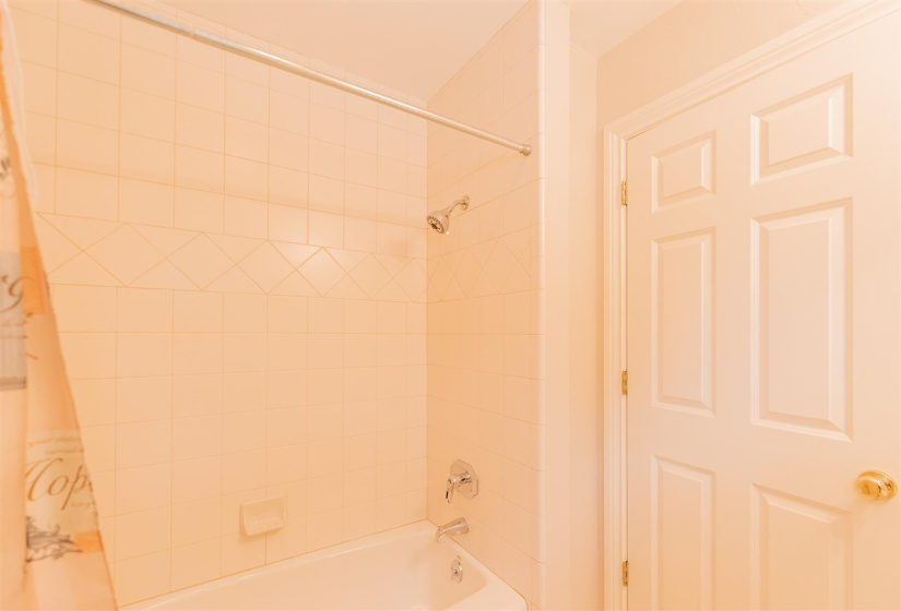 4 Bedrooms Bedrooms, 0 ,3 BathroomsBathrooms,Residential,Single Family,Perfect,2,132933