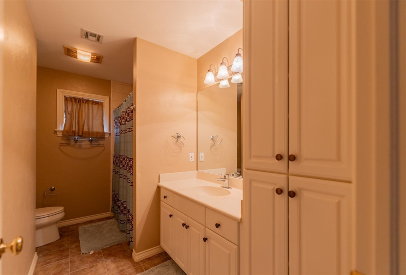 4 Bedrooms Bedrooms, 0 ,3 BathroomsBathrooms,Residential,Single Family,Perfect,2,132933
