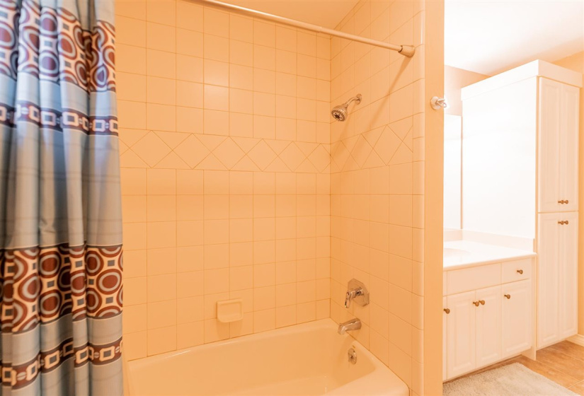 4 Bedrooms Bedrooms, 0 ,3 BathroomsBathrooms,Residential,Single Family,Perfect,2,132933