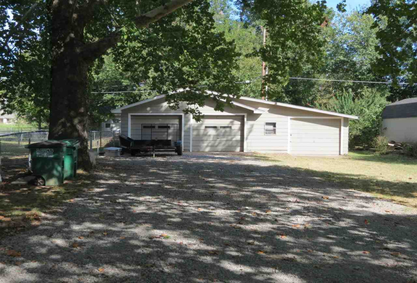 2 Bedrooms Bedrooms, 0 ,1 BathroomBathrooms,Residential,Single Family,3rd,1,132935