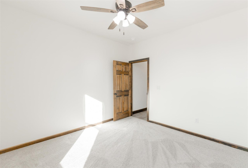 4 Bedrooms Bedrooms, 0 ,2 BathroomsBathrooms,Residential,Single Family,Crooked Oak,1,132939