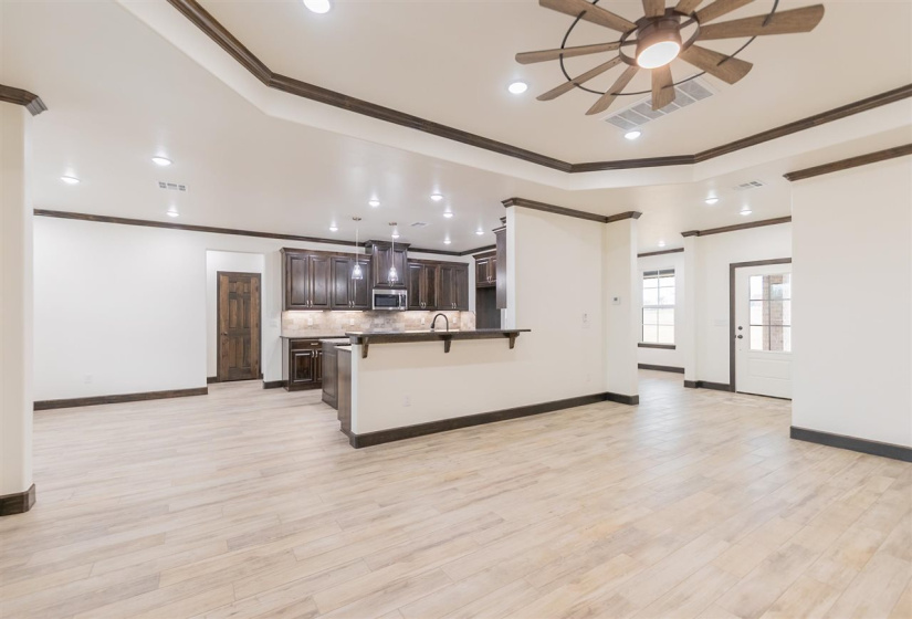 4 Bedrooms Bedrooms, 0 ,2 BathroomsBathrooms,Residential,Single Family,Deer Meadows,1,132941