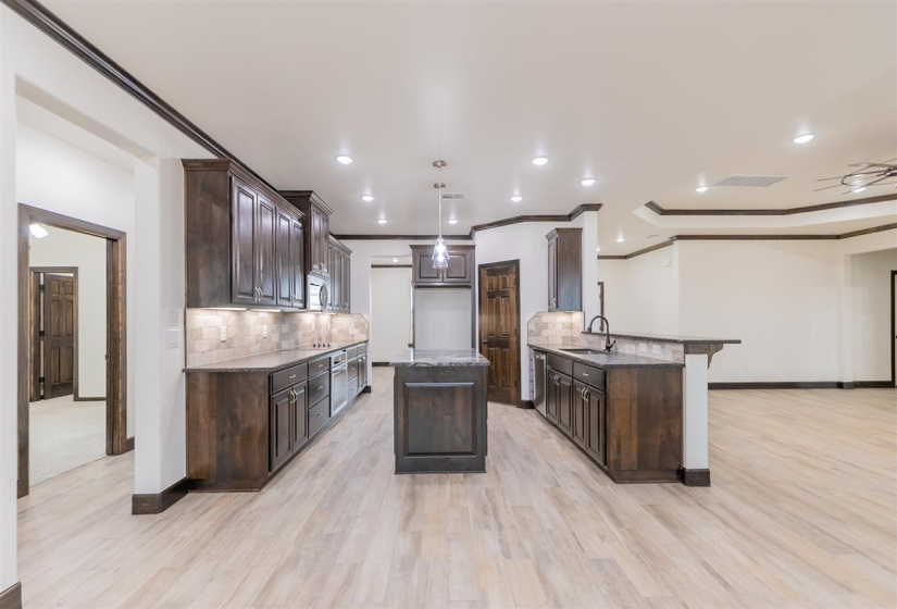 4 Bedrooms Bedrooms, 0 ,2 BathroomsBathrooms,Residential,Single Family,Deer Meadows,1,132941