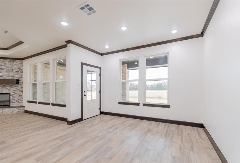 4 Bedrooms Bedrooms, 0 ,2 BathroomsBathrooms,Residential,Single Family,Deer Meadows,1,132941