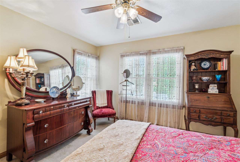5 Bedrooms Bedrooms, 0 ,3 BathroomsBathrooms,Residential,Single Family,Moses,2,132963