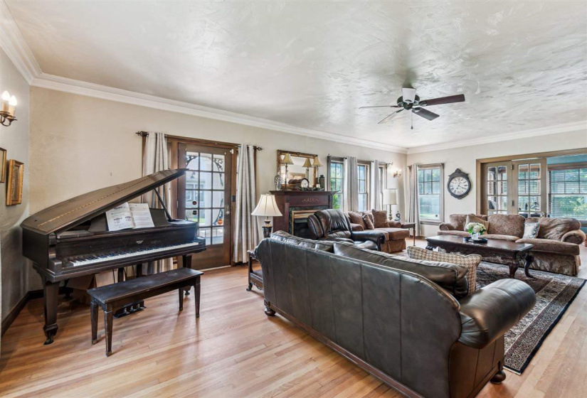 5 Bedrooms Bedrooms, 0 ,3 BathroomsBathrooms,Residential,Single Family,Moses,2,132963