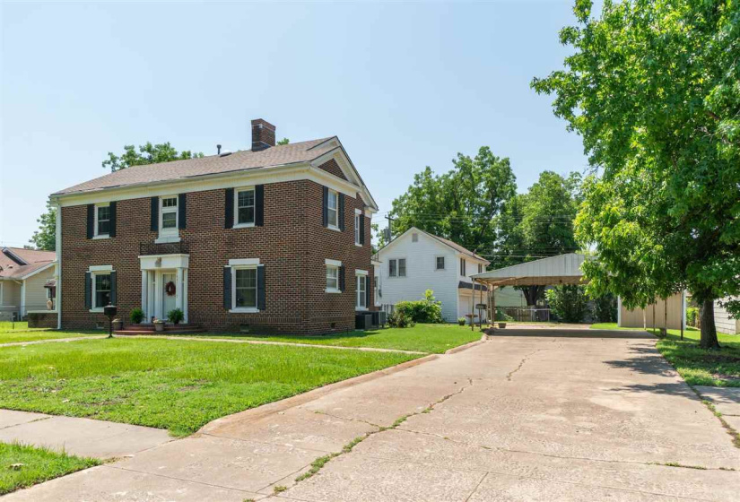 5 Bedrooms Bedrooms, 0 ,3 BathroomsBathrooms,Residential,Single Family,Moses,2,132963