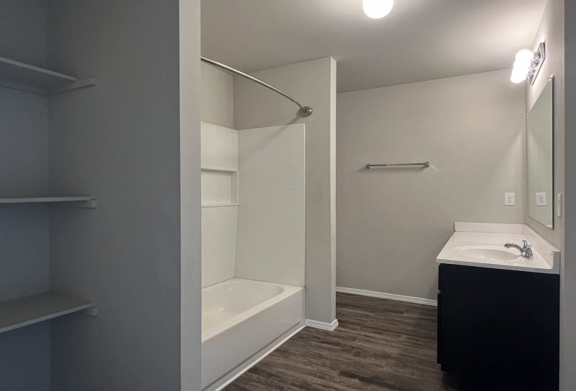 3 Bedrooms Bedrooms, 0 ,2 BathroomsBathrooms,Residential,Single Family,Moore,1,132964