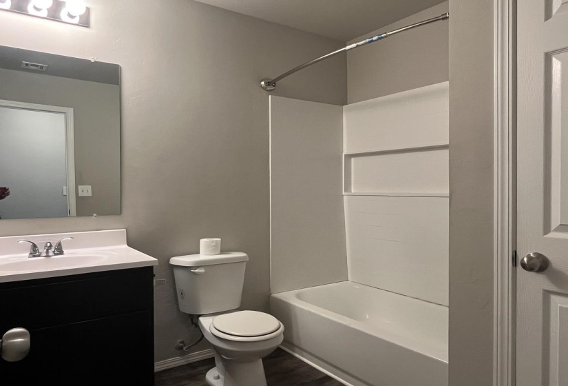 3 Bedrooms Bedrooms, 0 ,2 BathroomsBathrooms,Residential,Single Family,Moore,1,132964