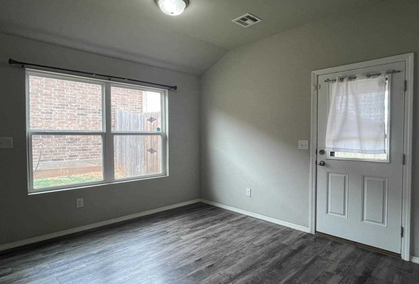 3 Bedrooms Bedrooms, 0 ,2 BathroomsBathrooms,Residential,Single Family,Moore,1,132964