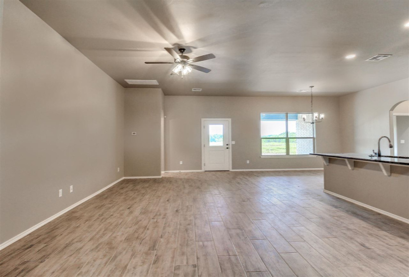 5 Bedrooms Bedrooms, 0 ,3 BathroomsBathrooms,Residential,Single Family,Cover,1,132965