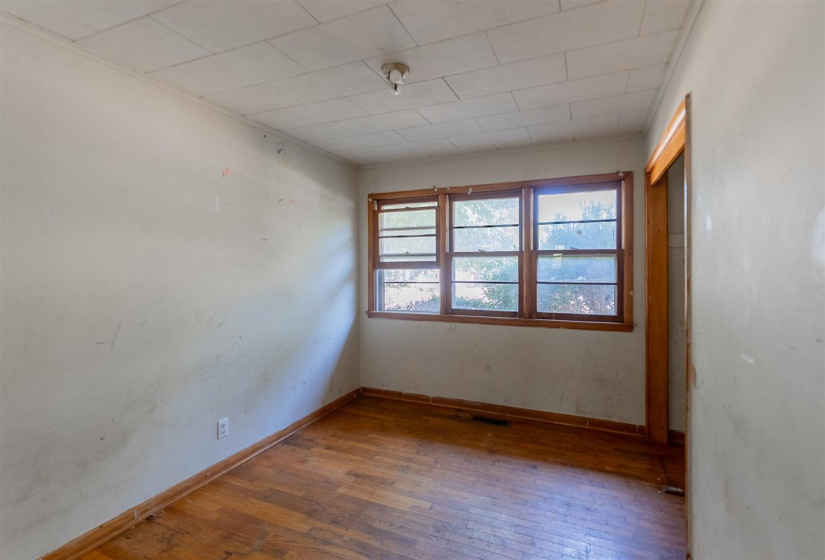 3 Bedrooms Bedrooms, 0 ,1 BathroomBathrooms,Residential,Single Family,Pine,1,132971