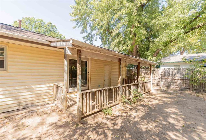 3 Bedrooms Bedrooms, 0 ,1 BathroomBathrooms,Residential,Single Family,Pine,1,132971