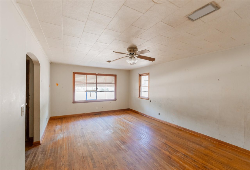 3 Bedrooms Bedrooms, 0 ,1 BathroomBathrooms,Residential,Single Family,Pine,1,132971