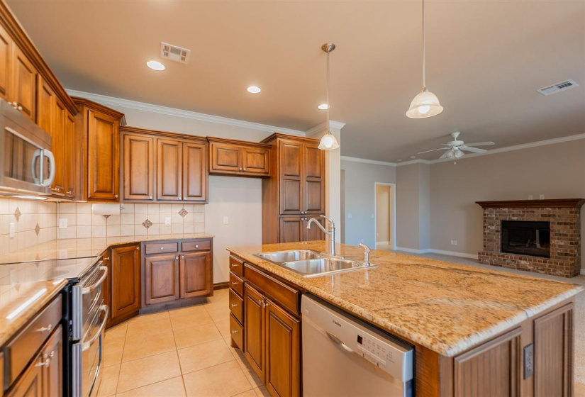 3 Bedrooms Bedrooms, 0 ,2 BathroomsBathrooms,Residential,Single Family,Canyon,1,132972