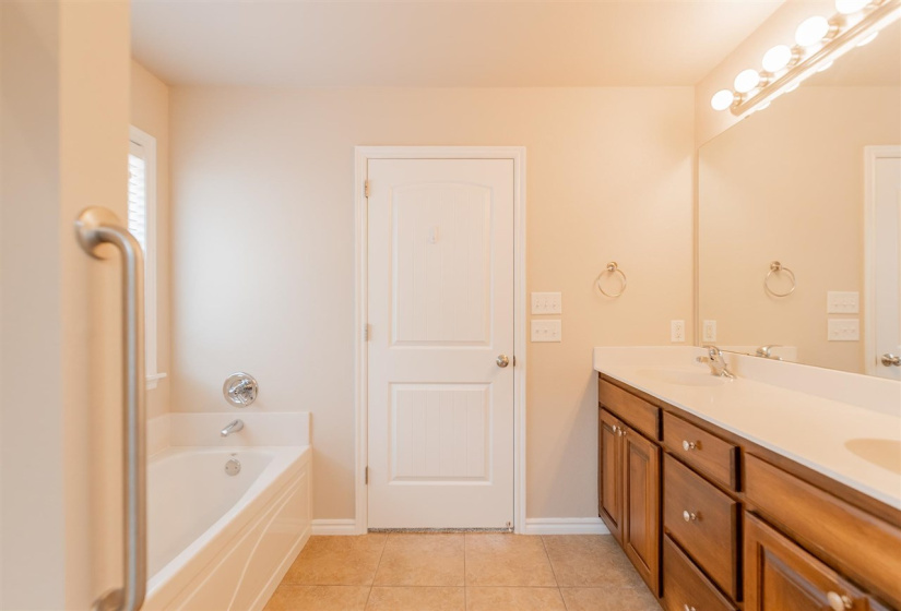 3 Bedrooms Bedrooms, 0 ,2 BathroomsBathrooms,Residential,Single Family,Canyon,1,132972