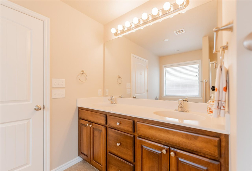 3 Bedrooms Bedrooms, 0 ,2 BathroomsBathrooms,Residential,Single Family,Canyon,1,132972